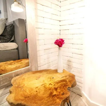 A.mb&b Collections City Centrum Отель типа 